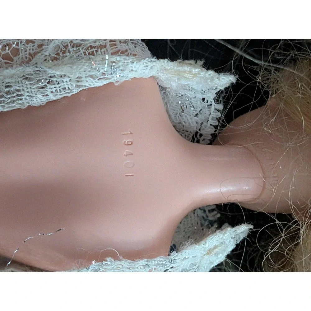 2009 Mattel Disney Princess Doll Blonde Hair Ivory‎ Shimmer Dress Fairytale 12